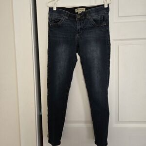 Democracy Women's Skinny Jeans in Dark Gray